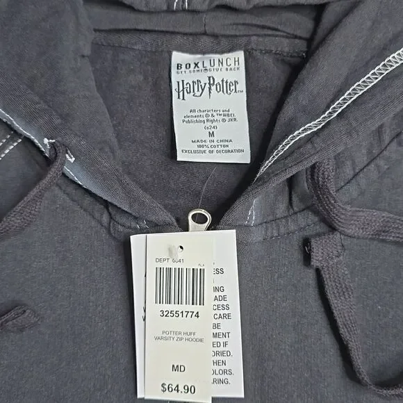 587 NWT Harry Potter Hufflepuff Women's Zippered Hoodie Size Medium - Picture 3 of 7
